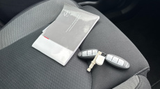 Nissan Qashqai 1.2 DiG-T N-Connecta 5dr Petrol Hatchback